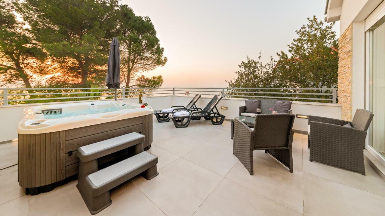 Sun & Salt Apartments Bibinje Bagian luar foto