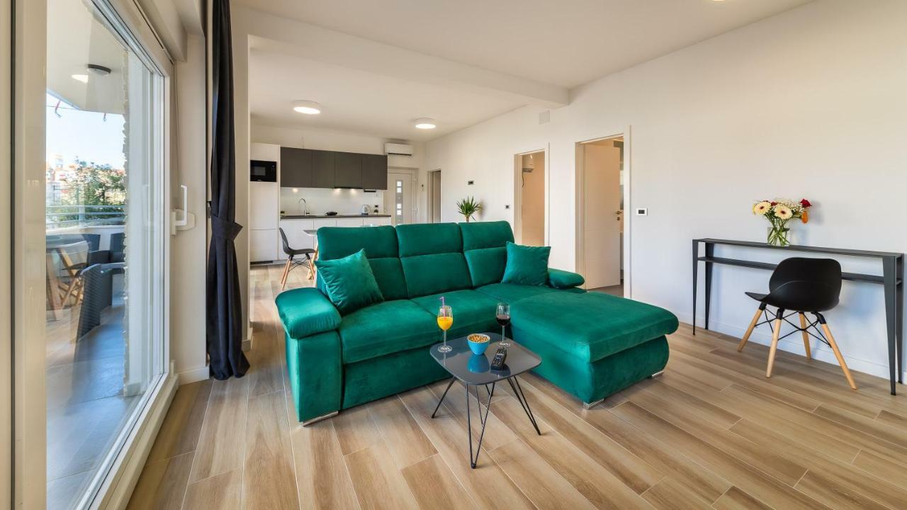 Sun & Salt Apartments Bibinje Bagian luar foto